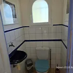 - Maisonnette Climatisee Avec Terrasse Et Parking - A Pied Apartment
