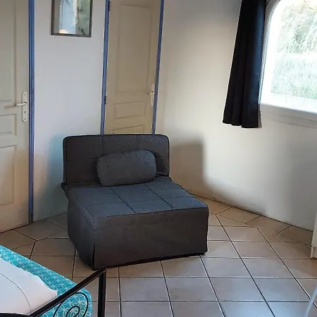 Maison Pour 3 Personnes Casa 3 Personas House For 3 People Apartmán *