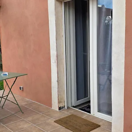 La Casita Pour 3 Personnes A 10 Mns A Pied - 르발카레스